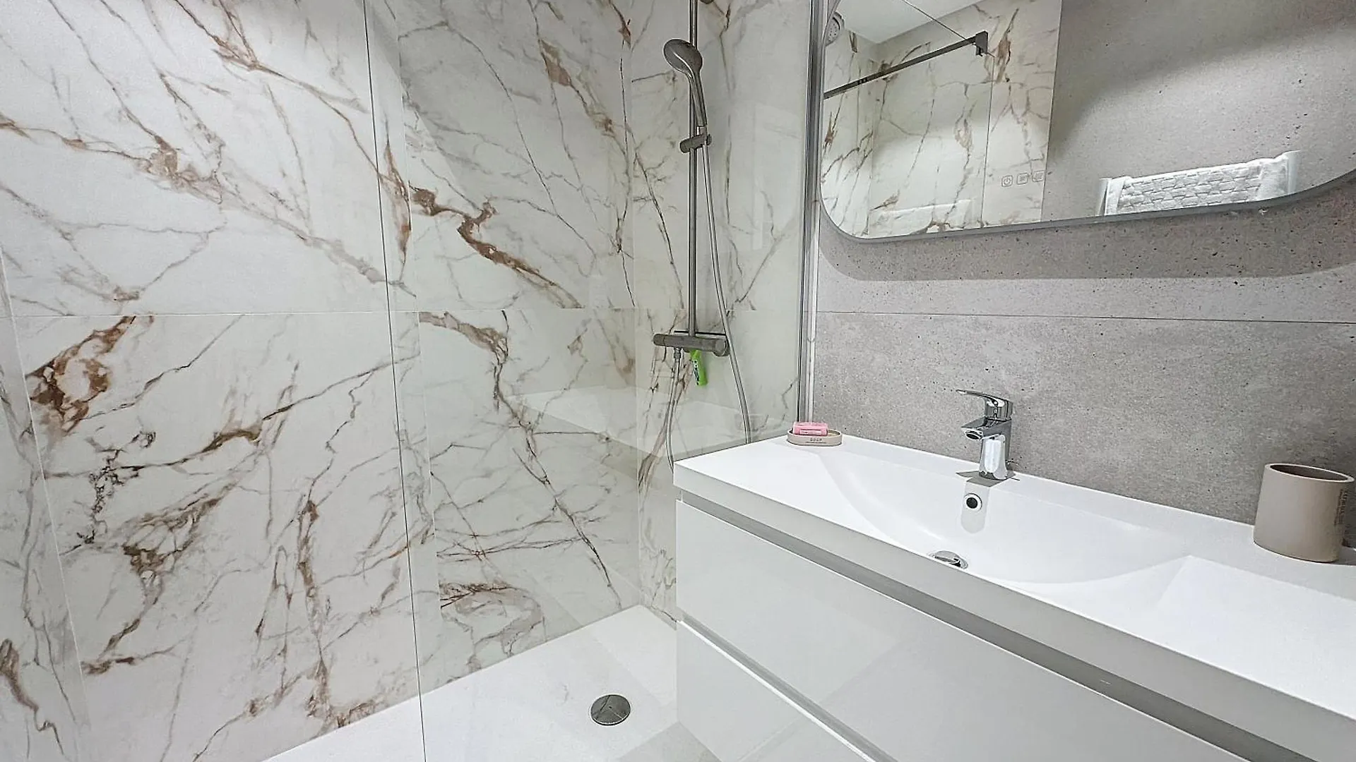 39M2 Croisette, Terrasse, Vue Mer, Garage Cannes