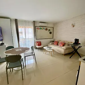3 Pieces- Vieux Port- Terrasse - Parking Possible Apartamento